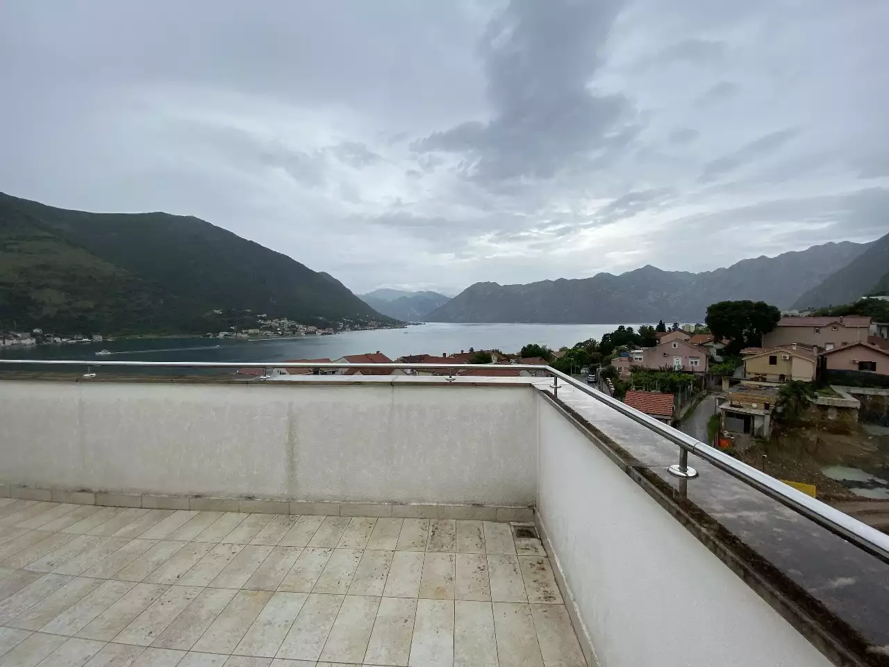 Flat 120m² in Montenegro, Dobrota. Priced at 274000€ rent photo-10