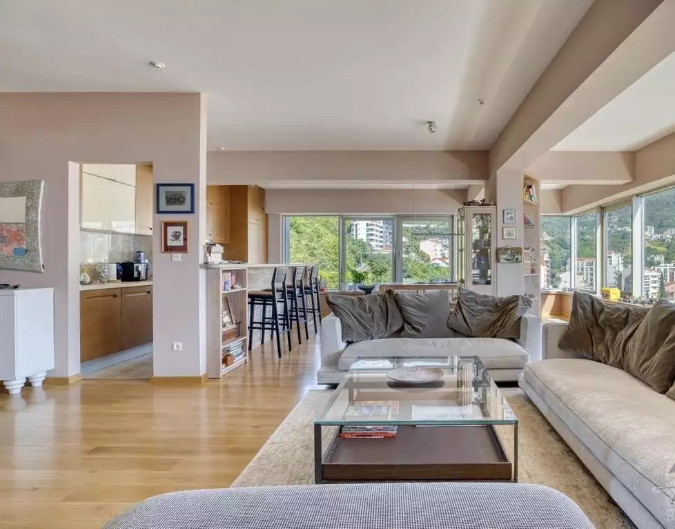 Flat 167m² in Montenegro, Budva. Priced at 1100000€ rent photo-7