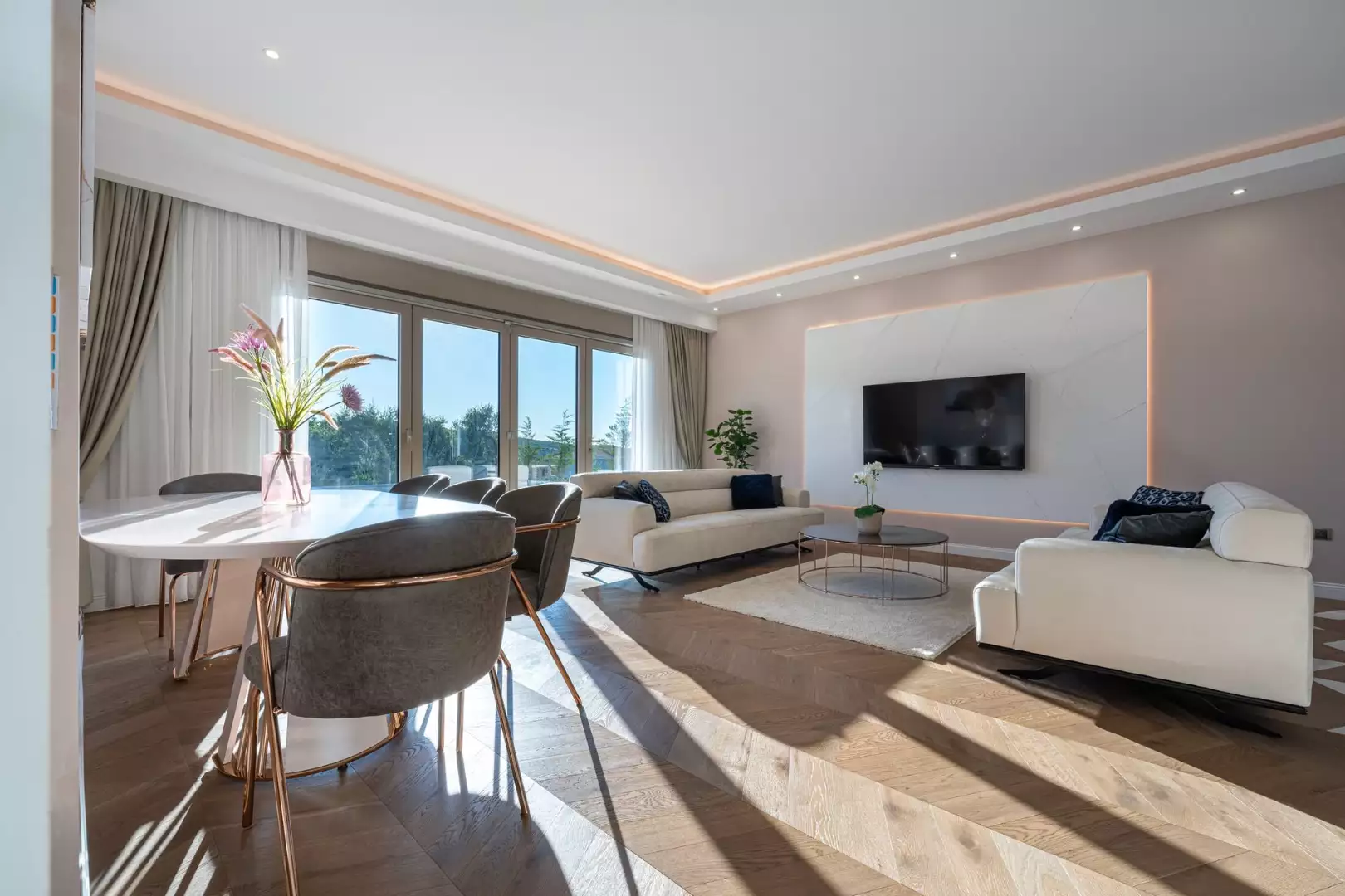 Villa 290m² in Montenegro, Krimovica. Priced at 649000€ rent photo-7