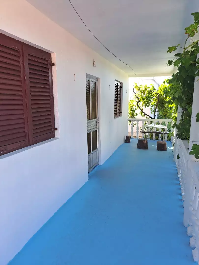 House 200m² in Montenegro, Sutomore. Priced at 200000€ rent photo-4