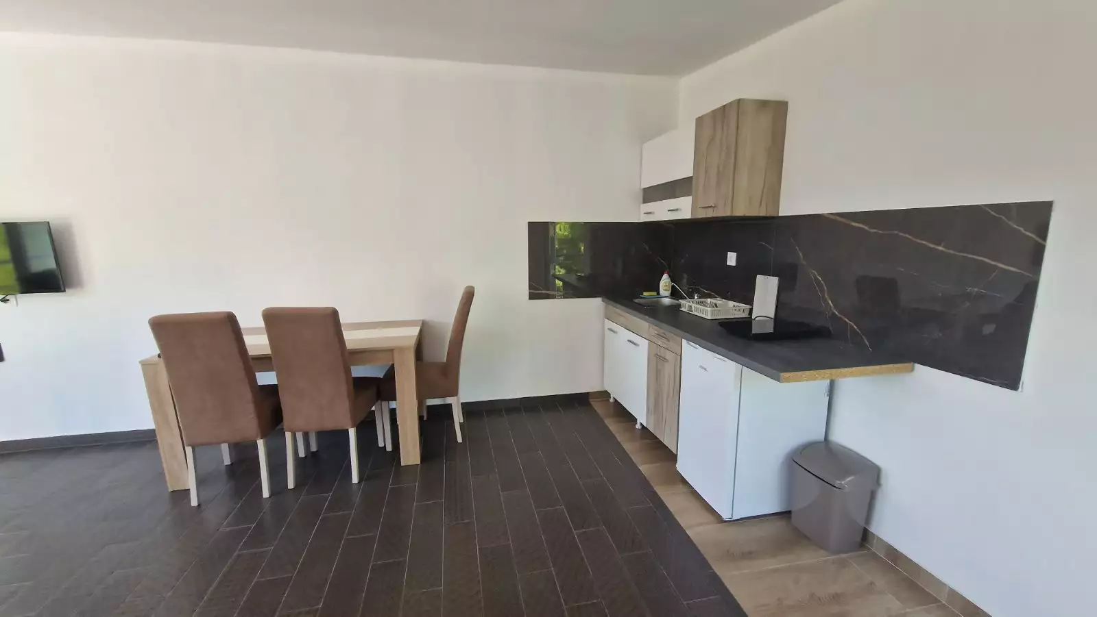 Hotels 360m² in Montenegro, Sutomore. Priced at 315000€ rent photo-7
