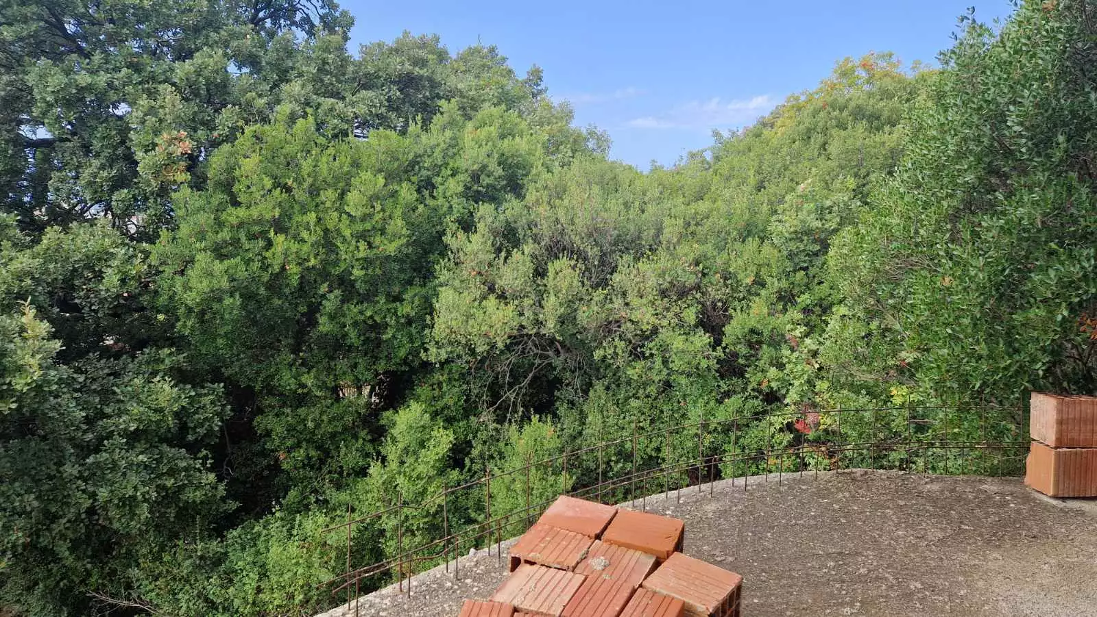 House 300m² in Montenegro, Utjeha. Priced at 165000€ rent photo-11