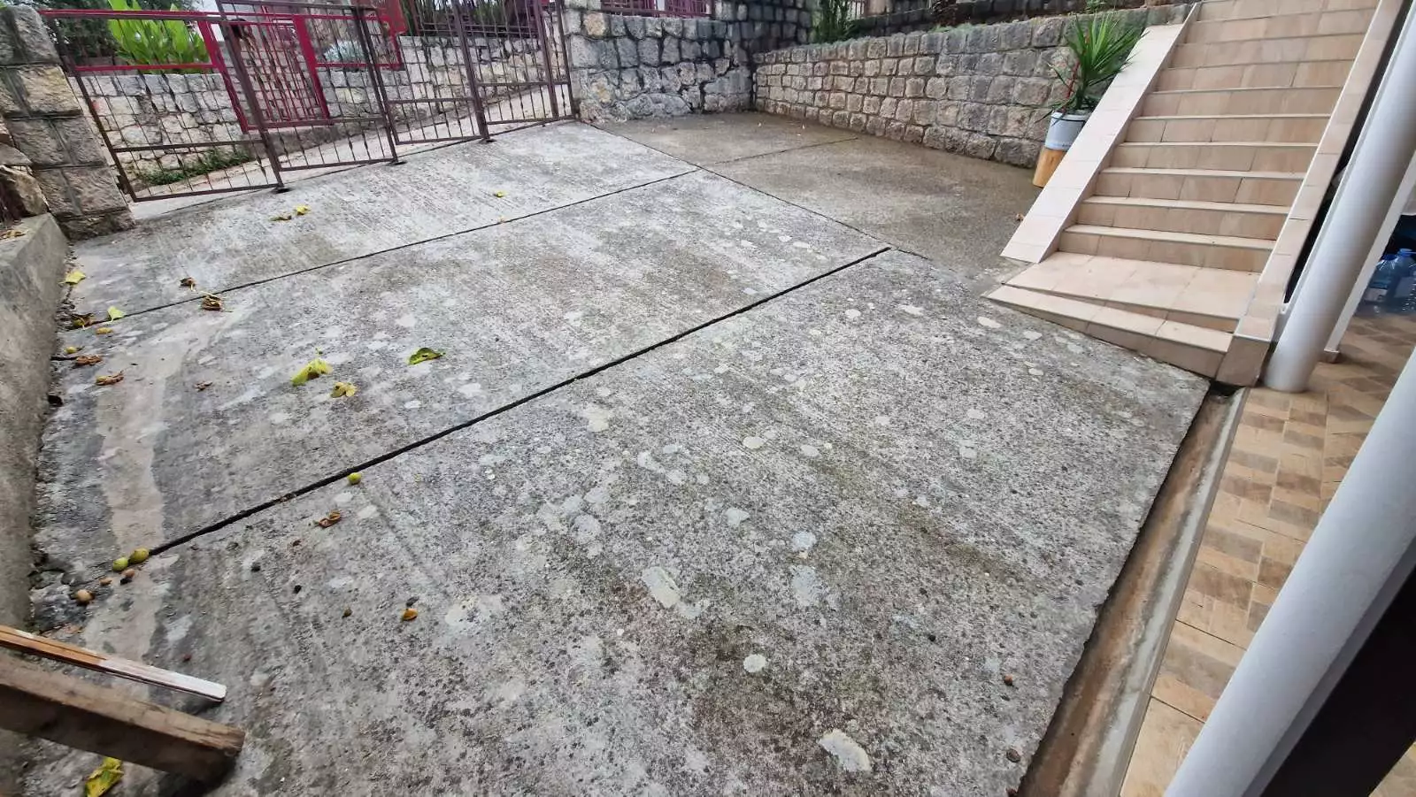 Hotels 190m² in Montenegro, Utjeha. Priced at 157500€ rent photo-5