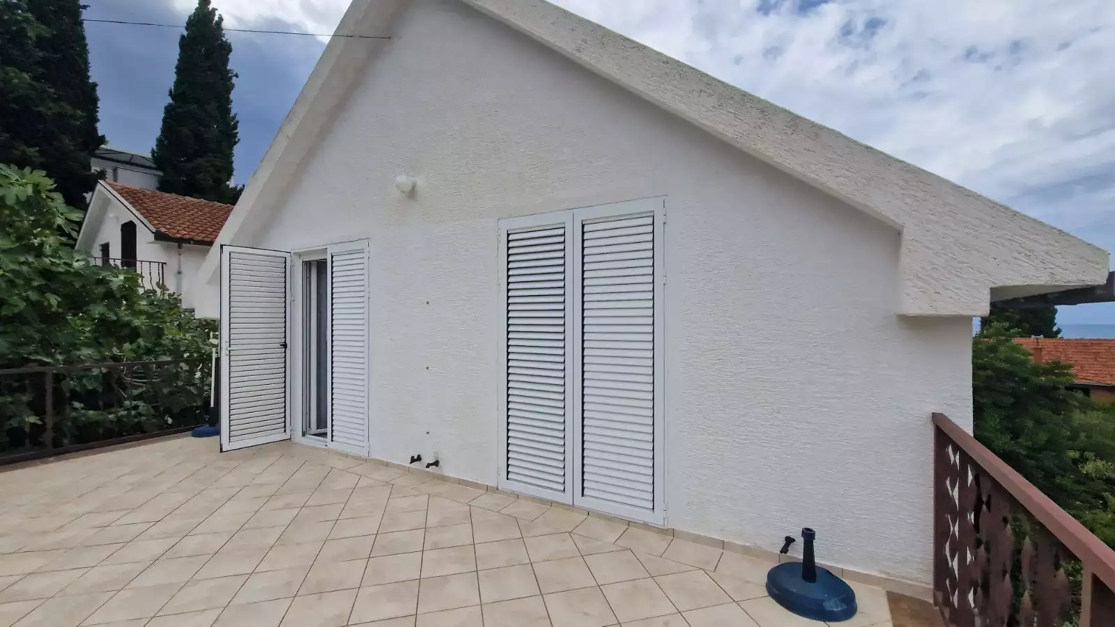 Hotels 190m² in Montenegro, Utjeha. Priced at 157500€ rent photo-12