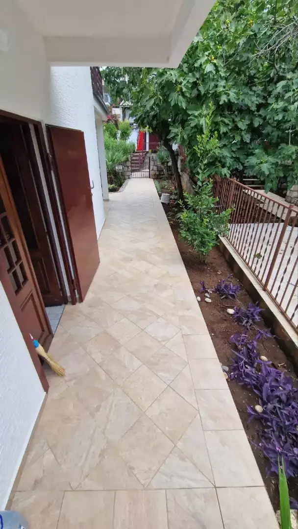 Hotels 190m² in Montenegro, Utjeha. Priced at 157500€ rent photo-16