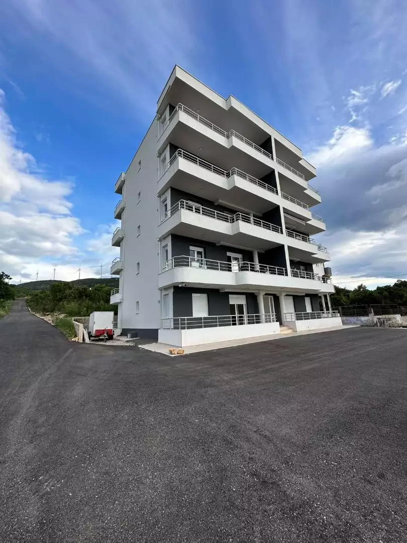Flat 64m² in Montenegro, Utjeha. Priced at 133000€ rent photo-2