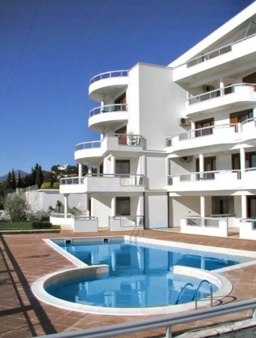 Flat 240m² in Montenegro, Dobra Voda. Priced at 399000€ rent photo-1