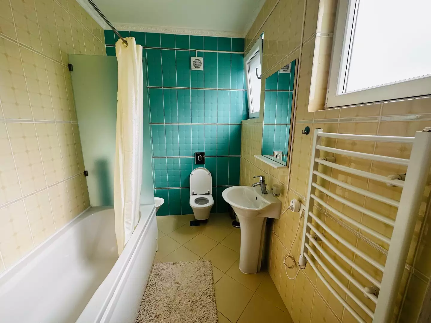 Villa 859m² in Montenegro, Dobra Voda. Priced at 750000€ rent photo-4