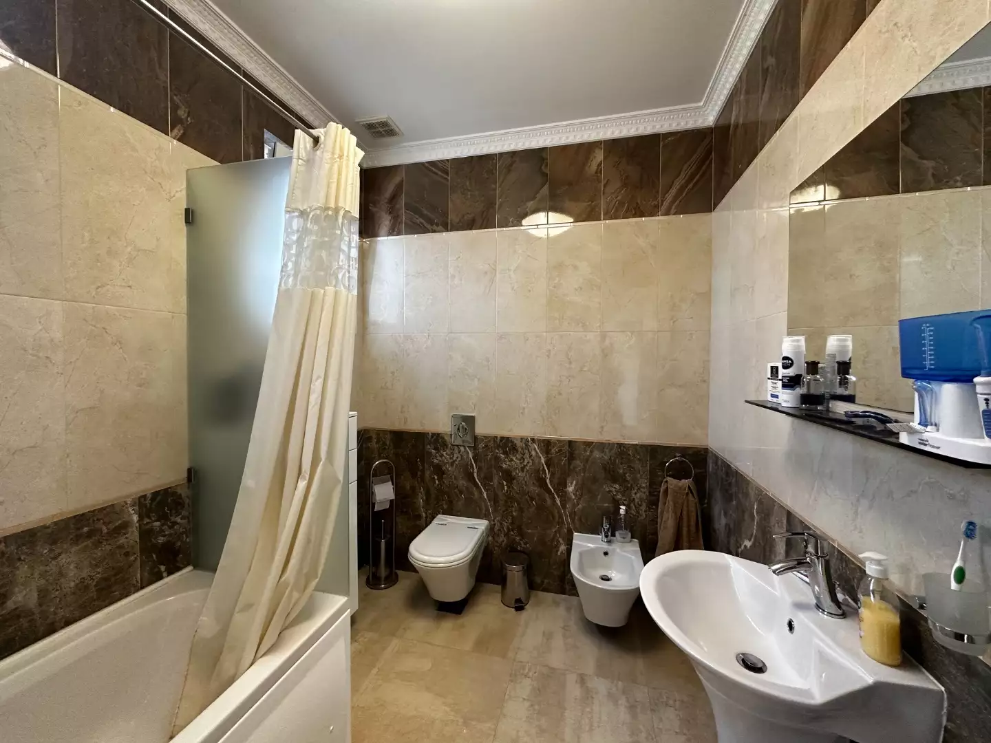 Villa 859m² in Montenegro, Dobra Voda. Priced at 750000€ rent photo-22