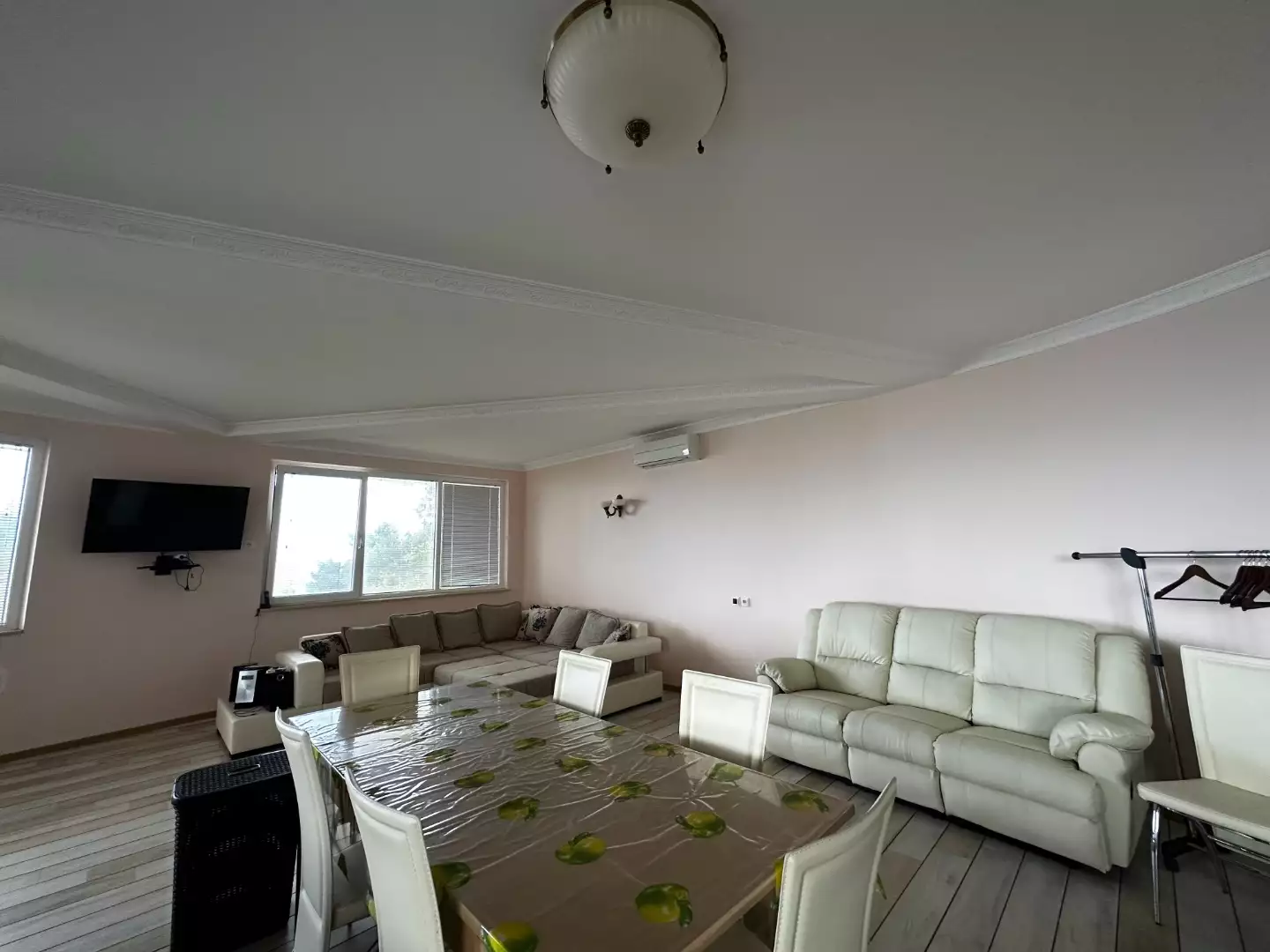 Villa 859m² in Montenegro, Dobra Voda. Priced at 750000€ rent photo-52