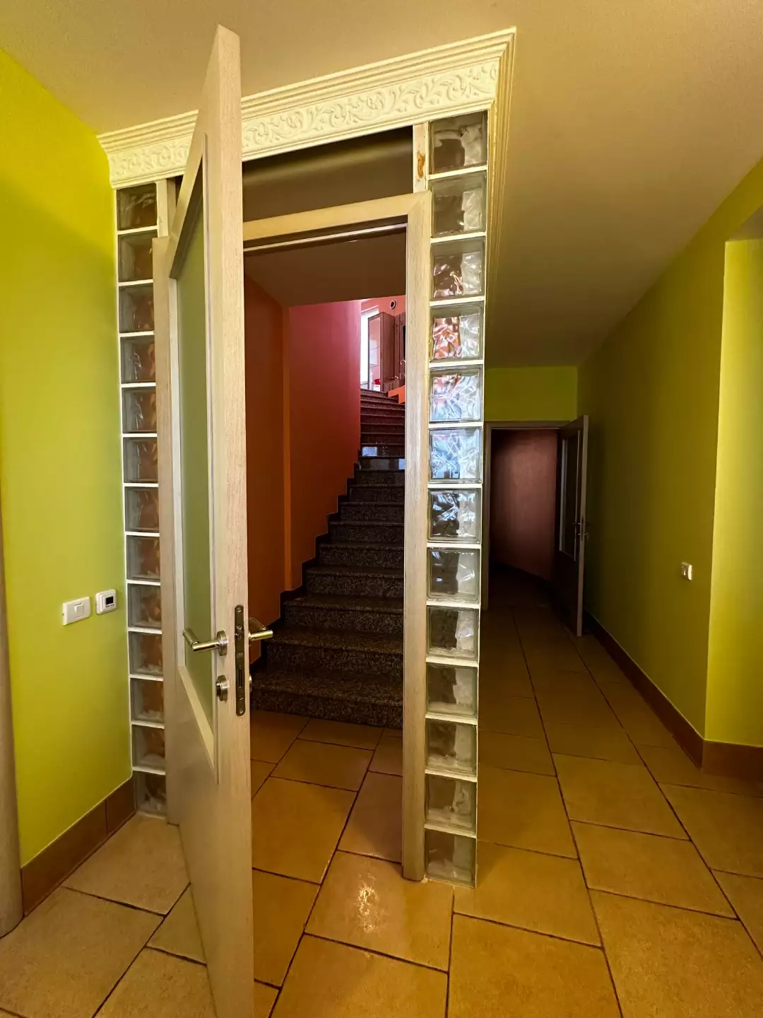 Villa 859m² in Montenegro, Dobra Voda. Priced at 750000€ rent photo-55