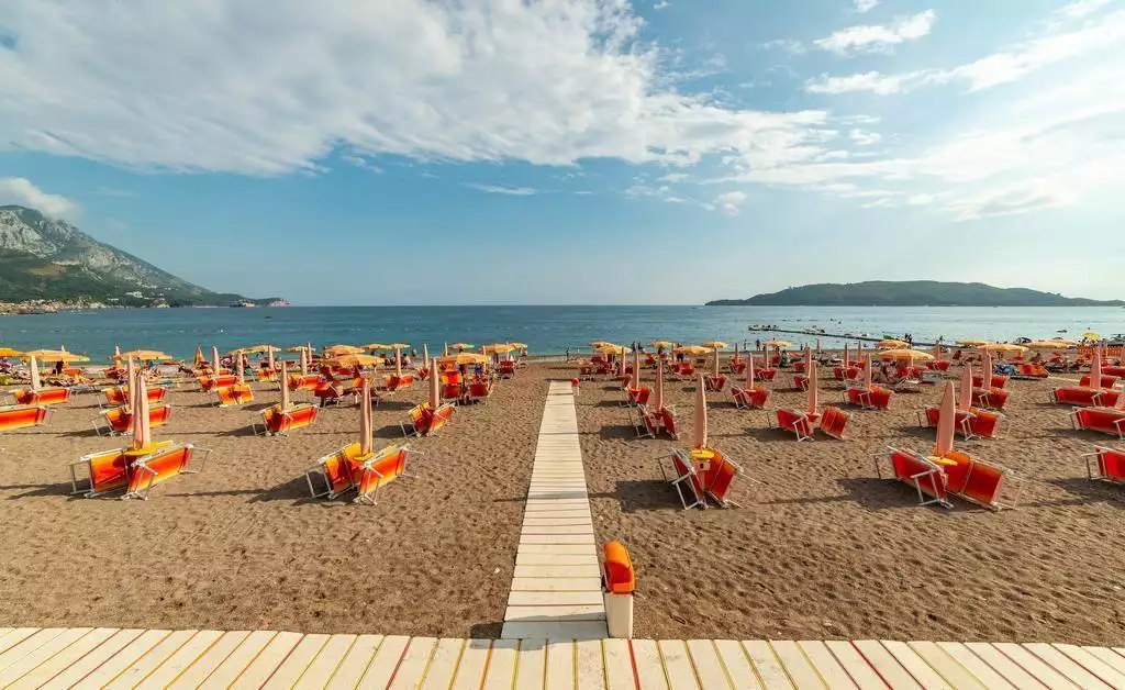 Flat 41m² in Montenegro, Becici. Priced at 160000€ rent photo-12
