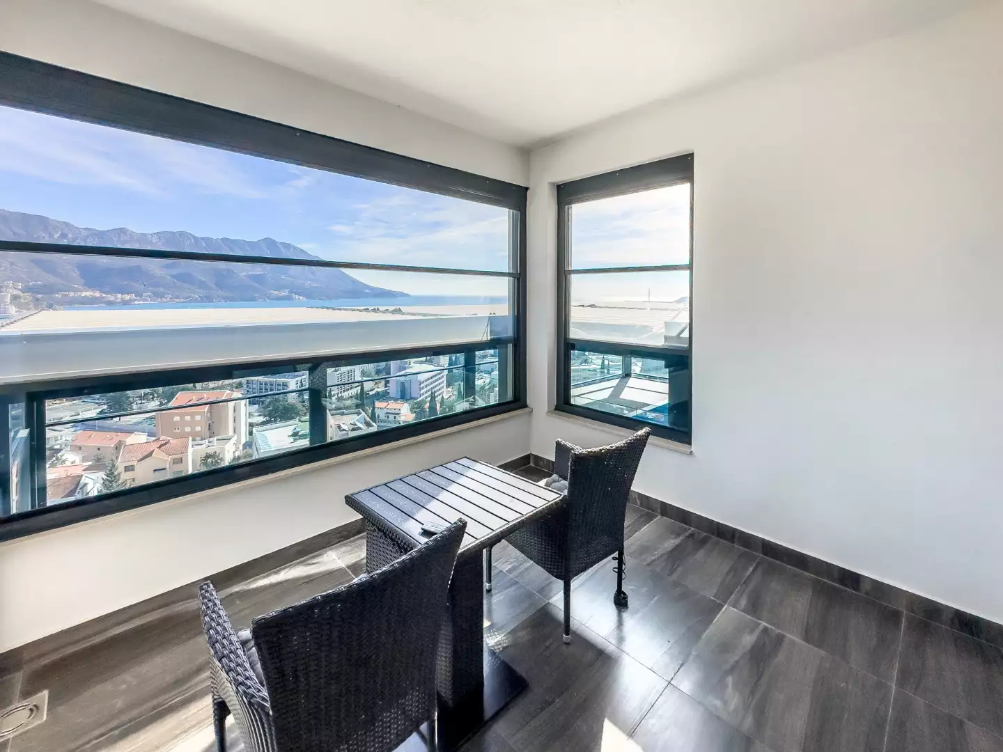 Flat 300m² in Montenegro, Becici. Priced at 830000€ rent photo-8