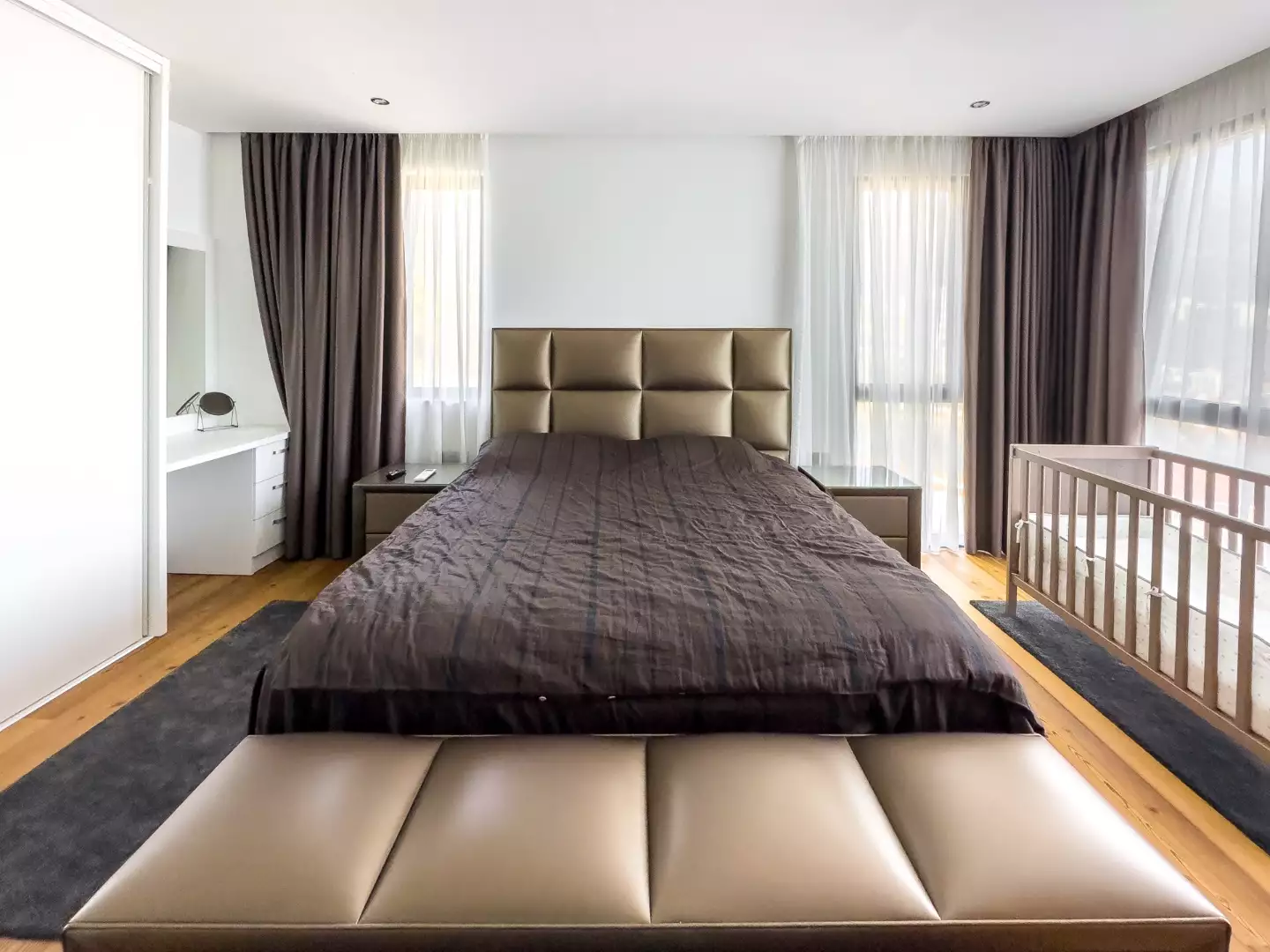 Flat 300m² in Montenegro, Becici. Priced at 830000€ rent photo-14