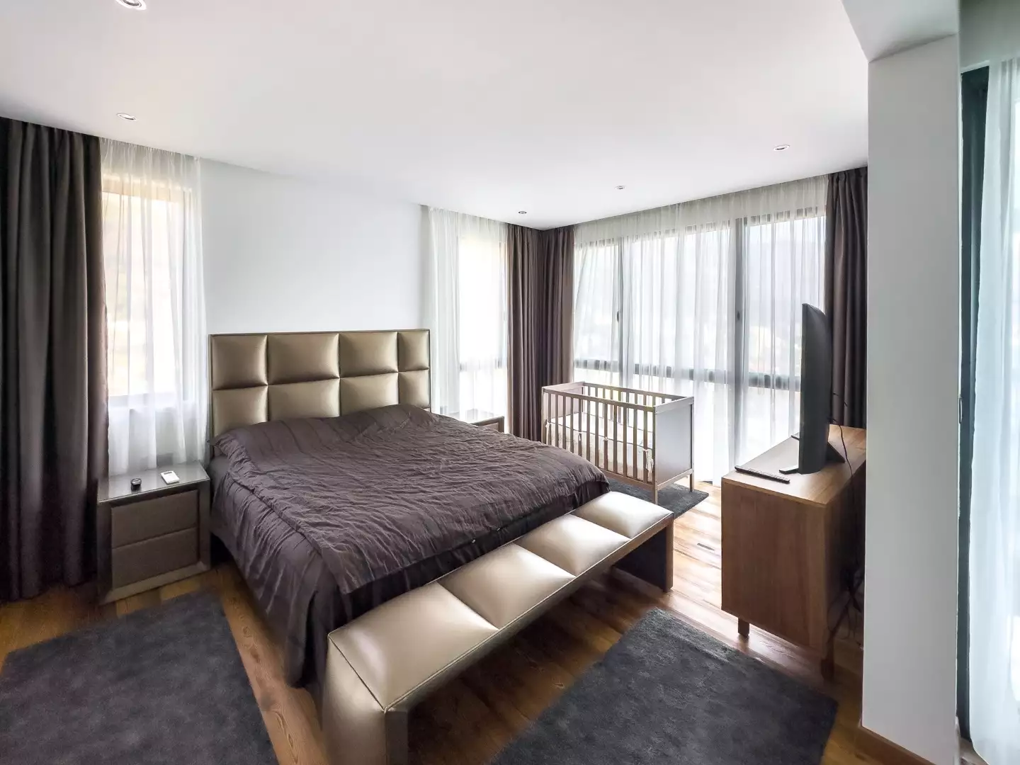 Flat 300m² in Montenegro, Becici. Priced at 830000€ rent photo-15