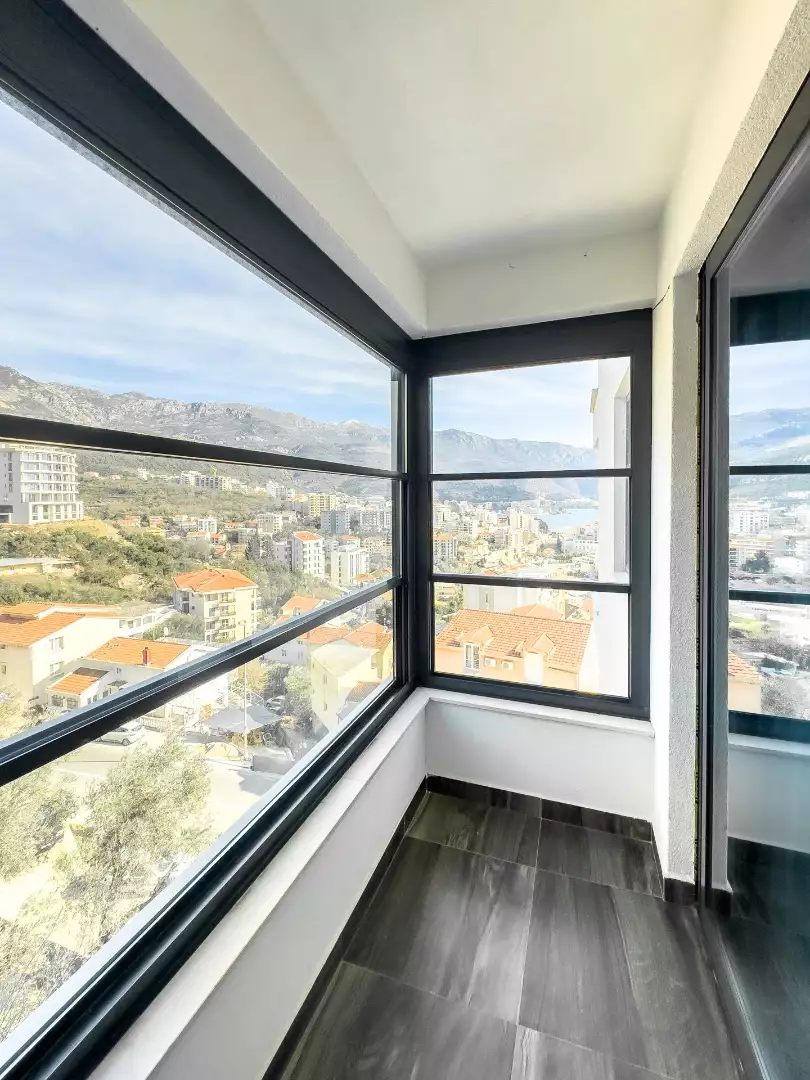 Flat 300m² in Montenegro, Becici. Priced at 830000€ rent photo-18