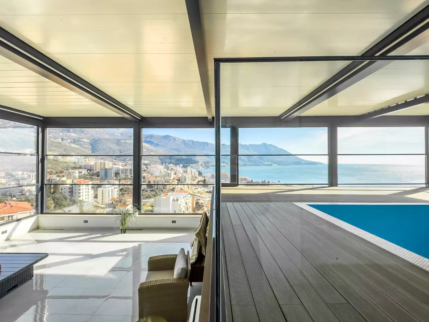 Flat 300m² in Montenegro, Becici. Priced at 830000€ rent photo-35
