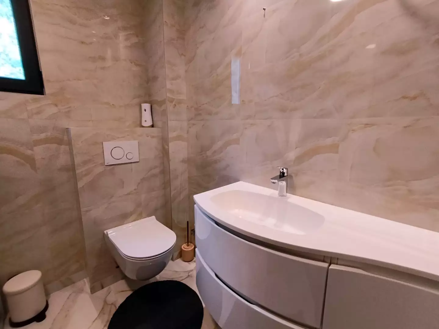 Flat 300m² in Montenegro, Becici. Priced at 830000€ rent photo-62