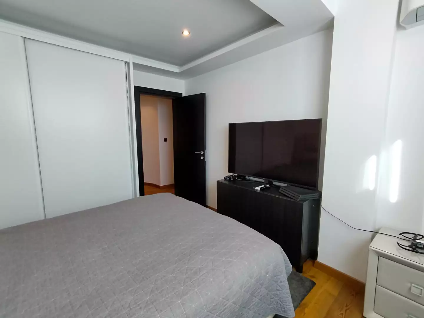 Flat 300m² in Montenegro, Becici. Priced at 830000€ rent photo-67