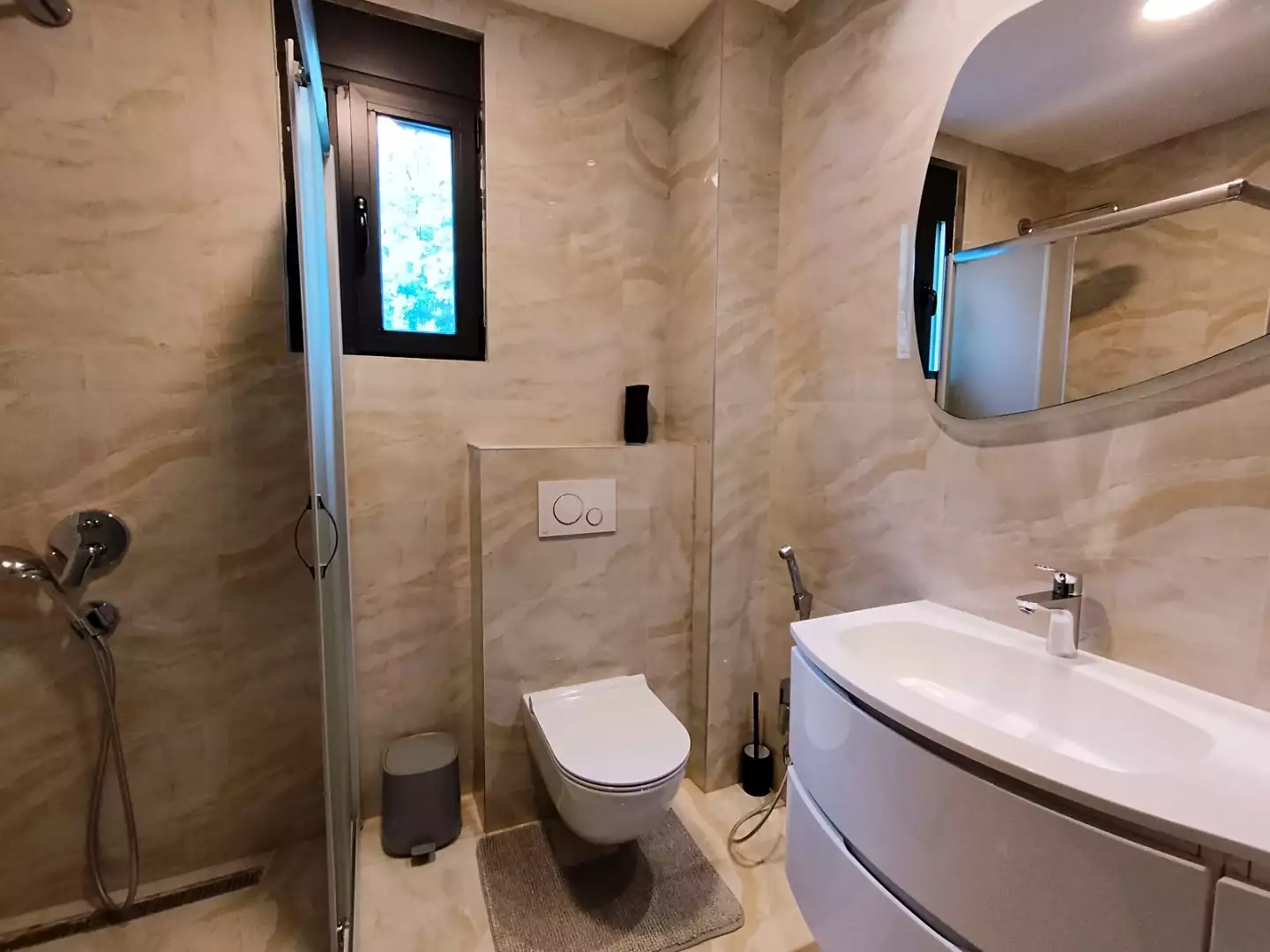 Flat 300m² in Montenegro, Becici. Priced at 830000€ rent photo-80