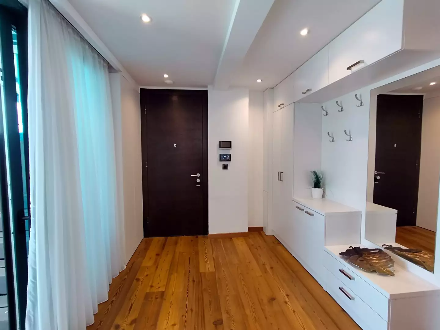 Flat 300m² in Montenegro, Becici. Priced at 830000€ rent photo-82