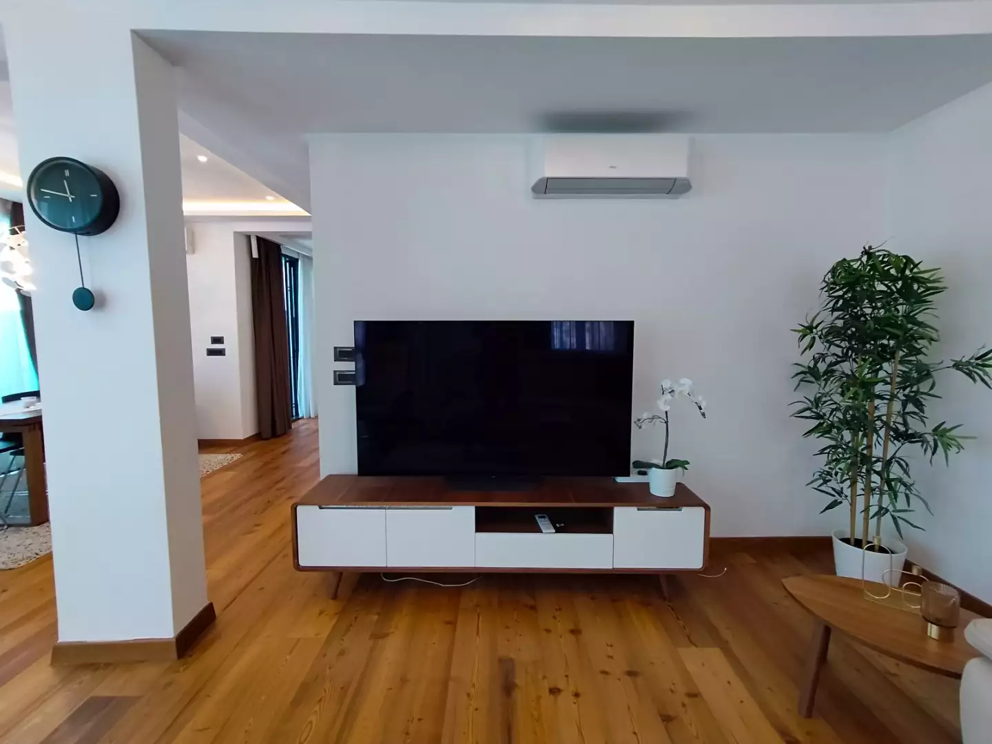Flat 300m² in Montenegro, Becici. Priced at 830000€ rent photo-87