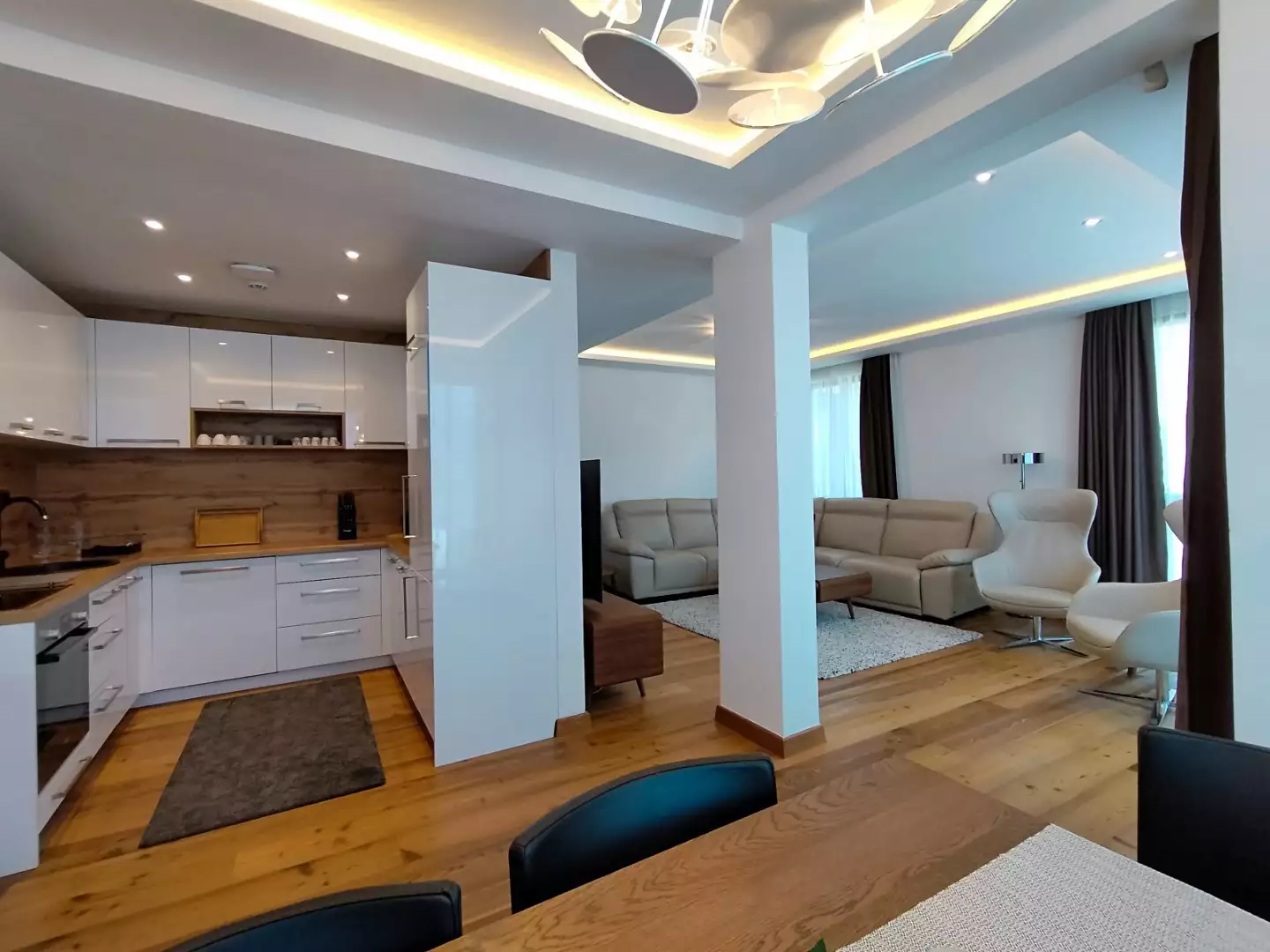 Flat 300m² in Montenegro, Becici. Priced at 830000€ rent photo-89