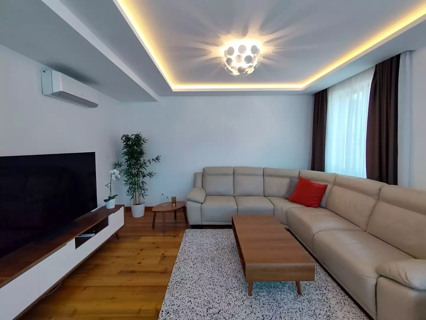Flat 300m² in Montenegro, Becici. Priced at 830000€ rent photo-91