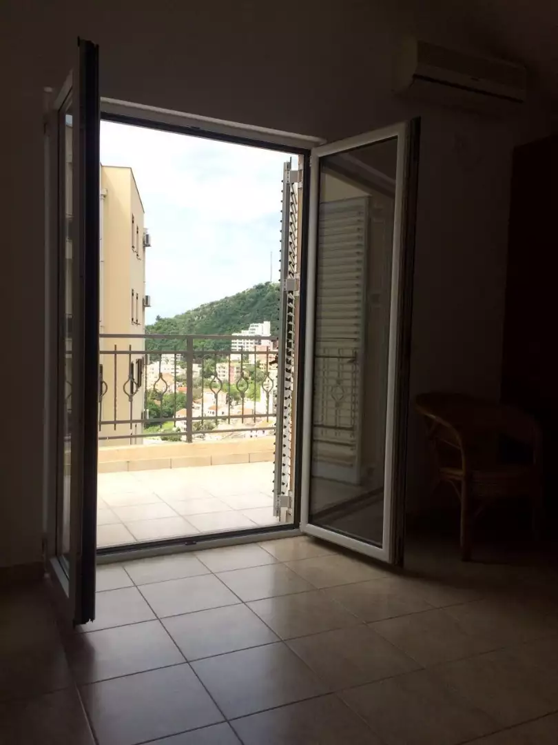 Flat 105m² in Montenegro, Becici. Priced at 215000€ rent photo-11