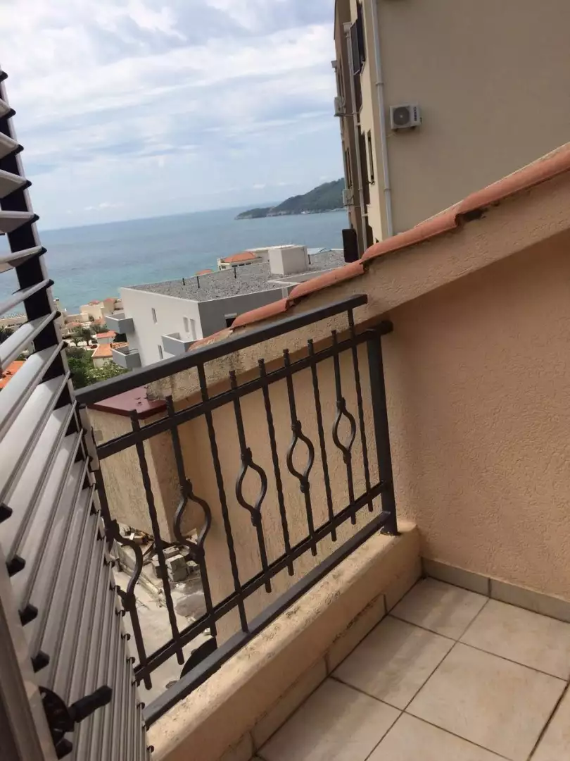 Flat 105m² in Montenegro, Becici. Priced at 215000€ rent photo-17