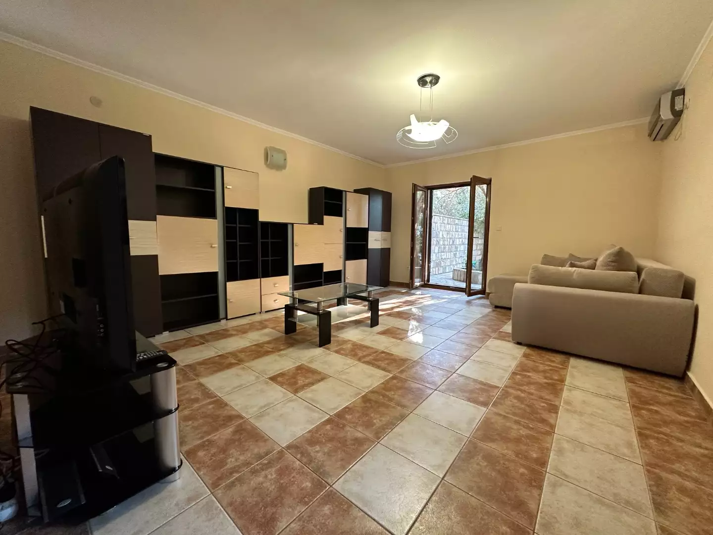 Flat 46m² in Montenegro, Sveti Stefan. Priced at 135000€ rent photo-8