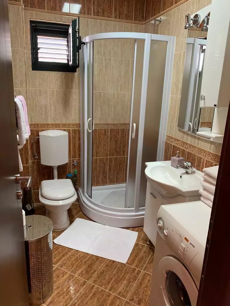Flat 50m² in Montenegro, Sveti Stefan. Priced at 150000€ rent photo-4