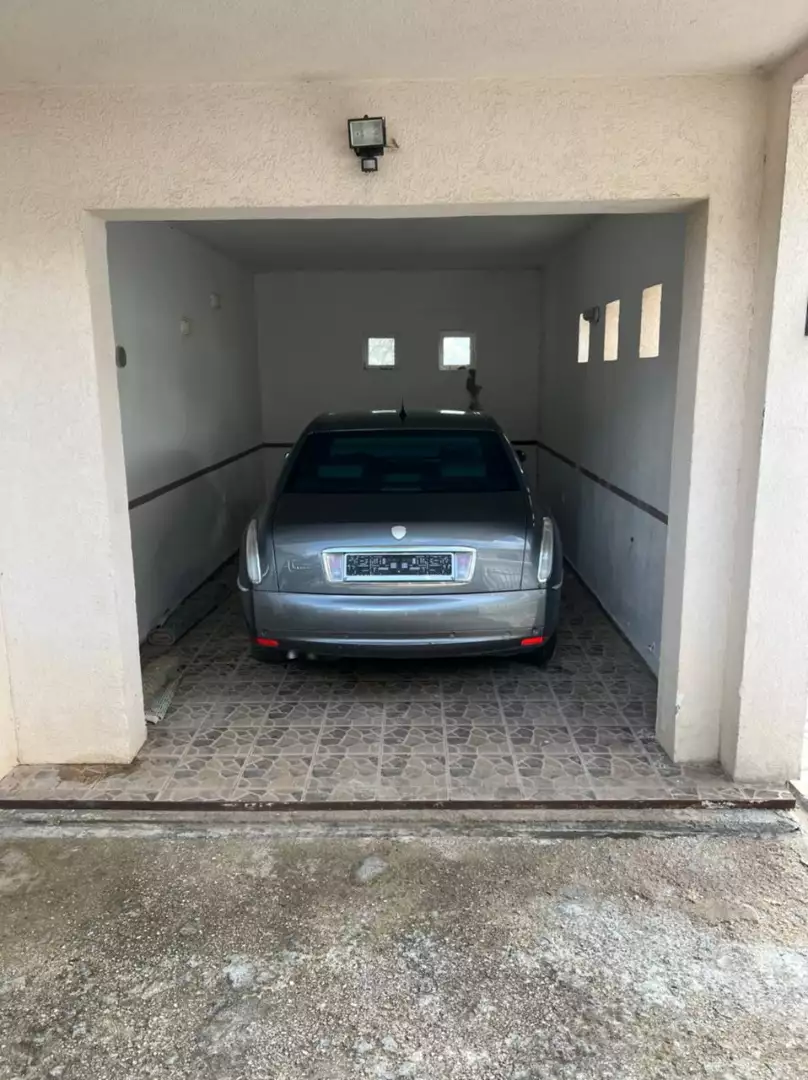 House 219m² in Montenegro, Dobra Voda. Priced at 192600€ rent photo-3