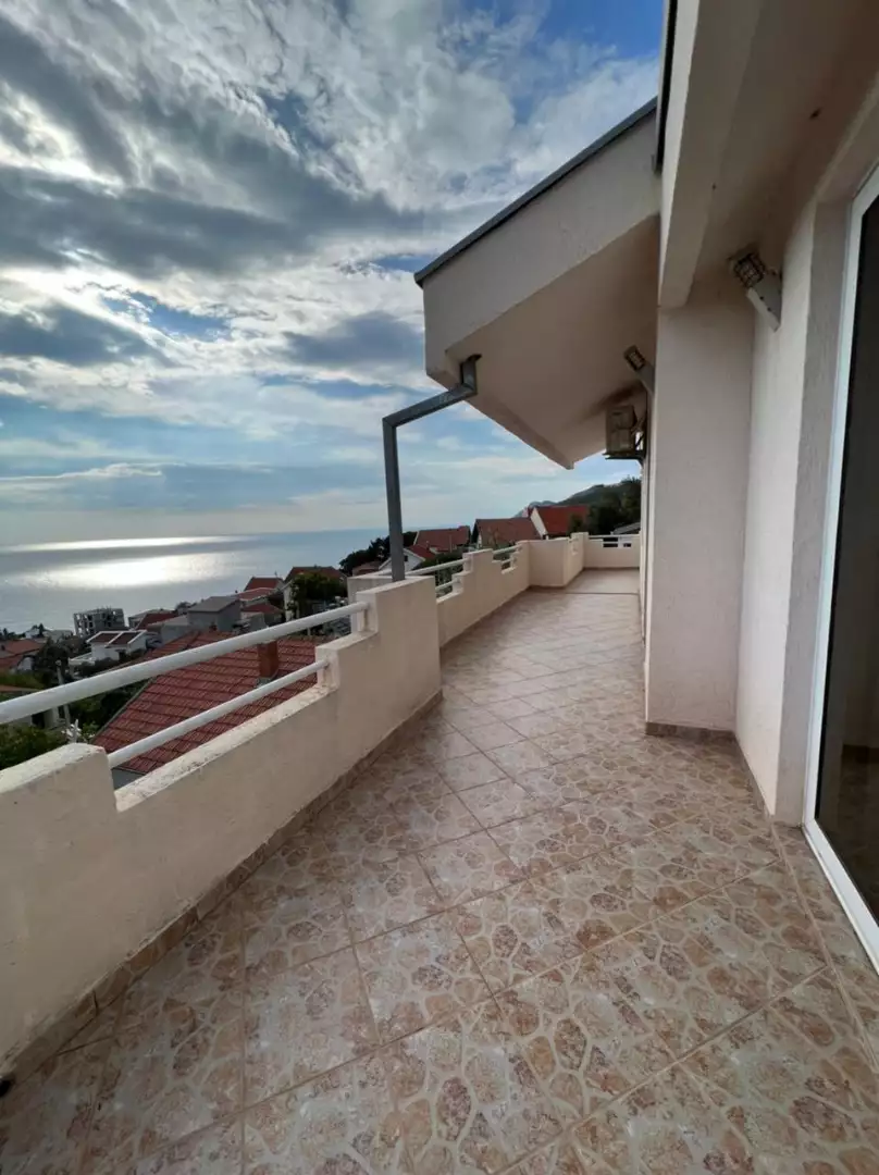 House 219m² in Montenegro, Dobra Voda. Priced at 192600€ rent photo-16