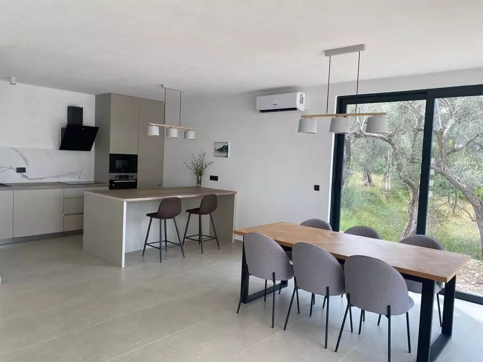 Villa 170m² in Montenegro, Bar. Priced at 330000€ rent photo-8