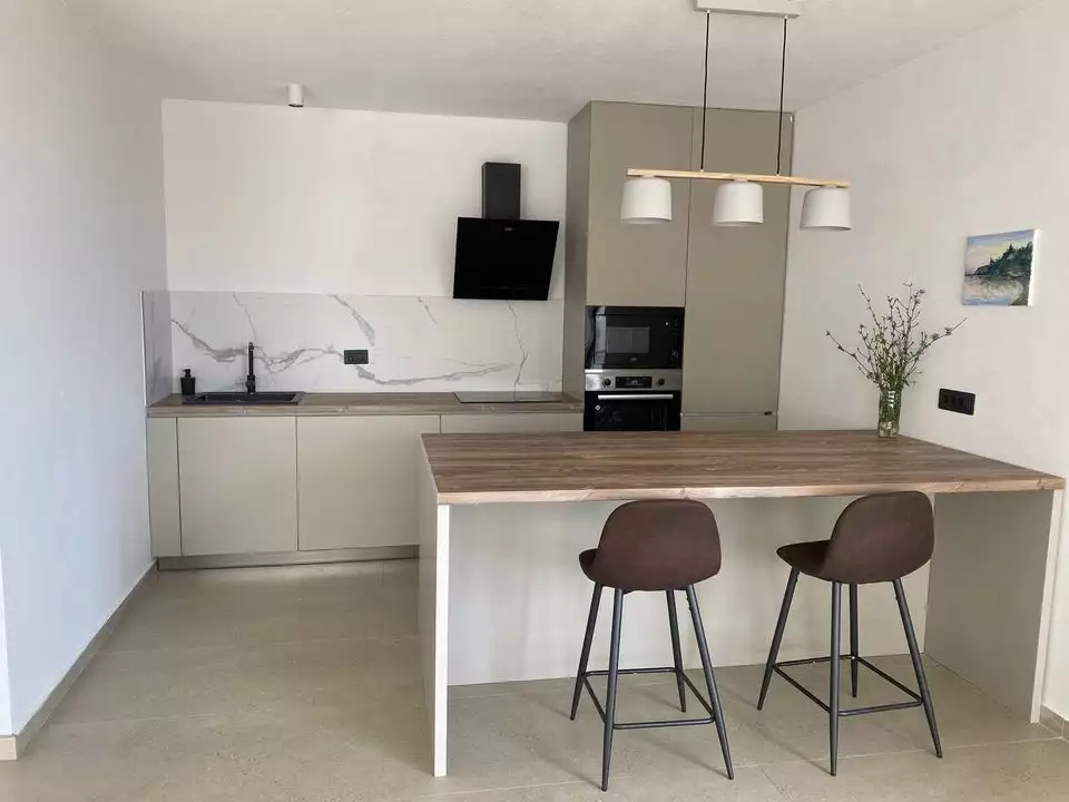 Villa 170m² in Montenegro, Bar. Priced at 330000€ rent photo-9