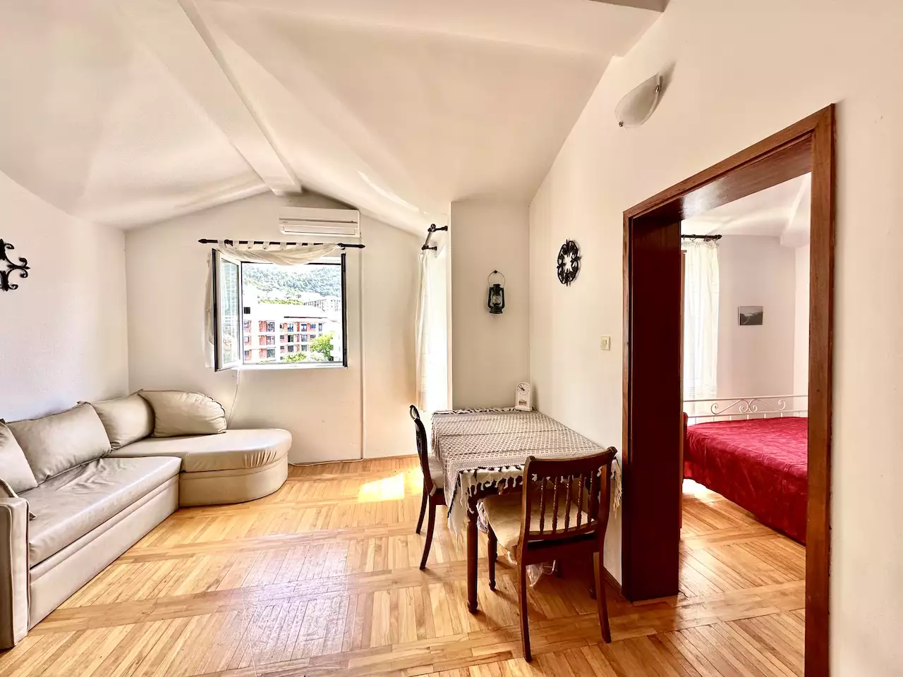 Flat 33m² in Montenegro, Budva. Priced at 80000€ rent photo-4
