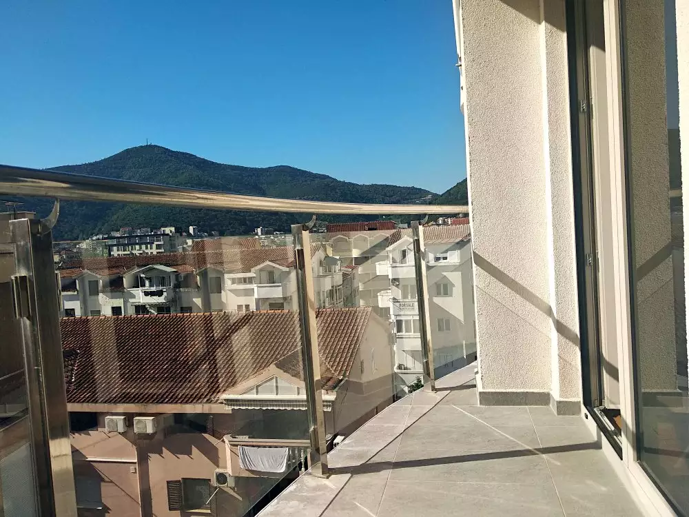 Flat 85m² in Montenegro, Budva. Priced at 243000€ rent photo-5