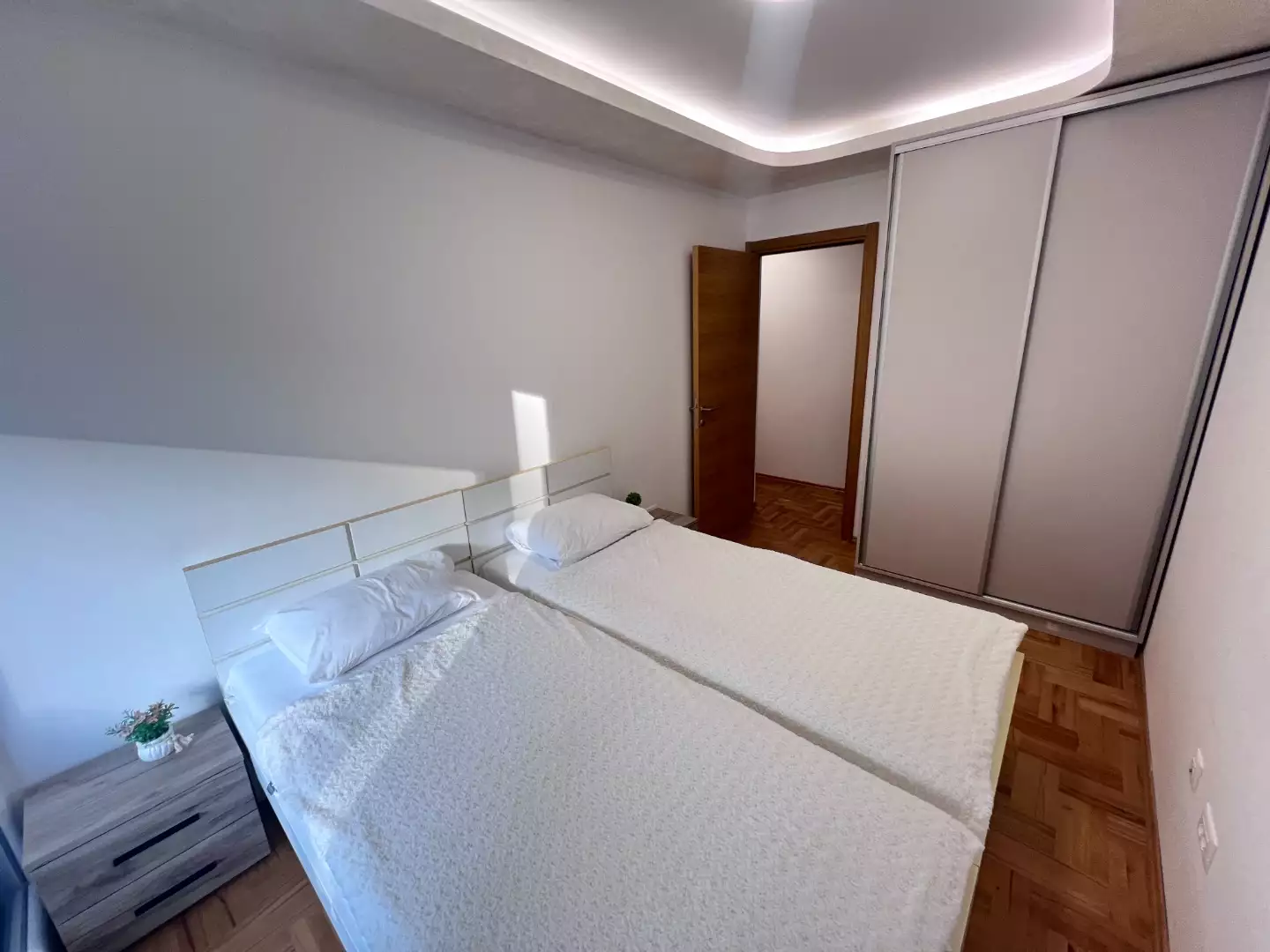 Flat 73m² in Montenegro, Budva. Priced at 169900€ rent photo-9