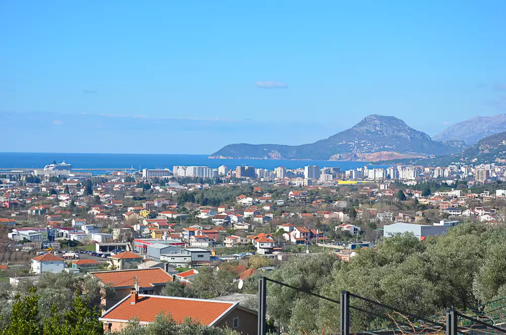 House 170m² in Montenegro, Bar. Priced at 400000€ rent photo-5
