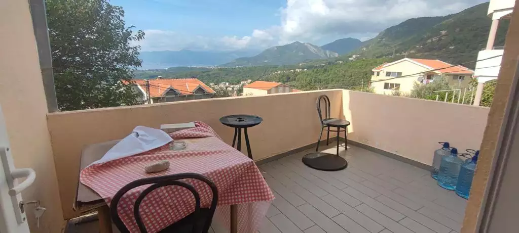 House 134m² in Montenegro, Tivat. Priced at 140000€ rent photo-9