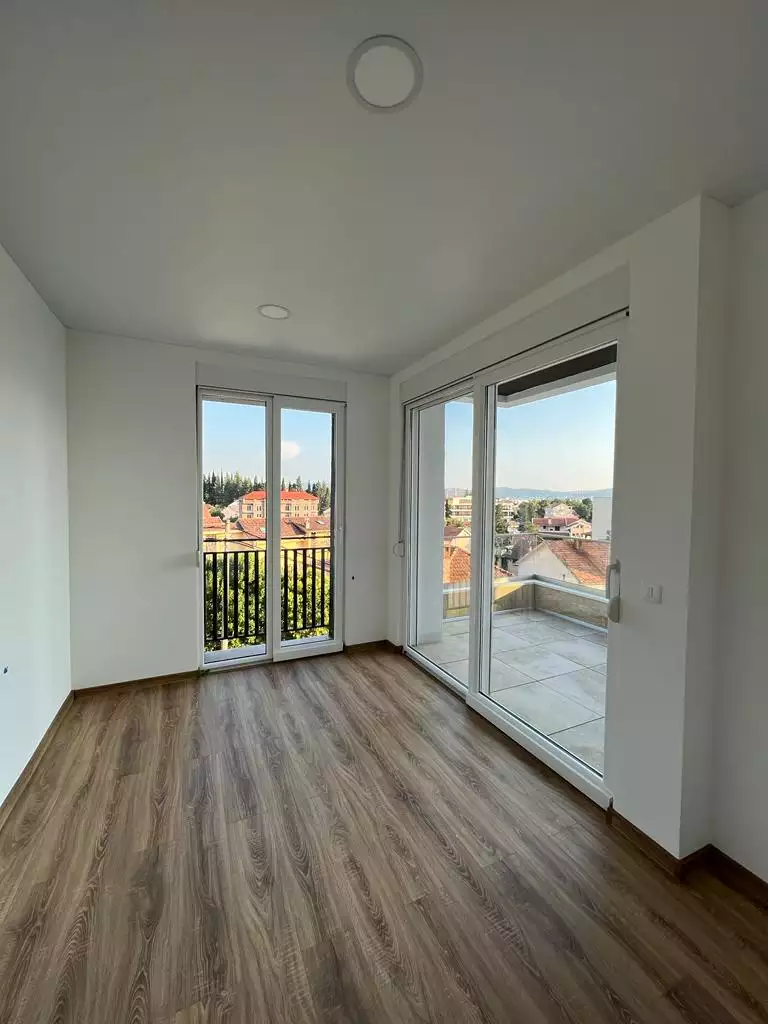 Flat 47m² in Montenegro, Tivat. Priced at 178600€ rent photo-2
