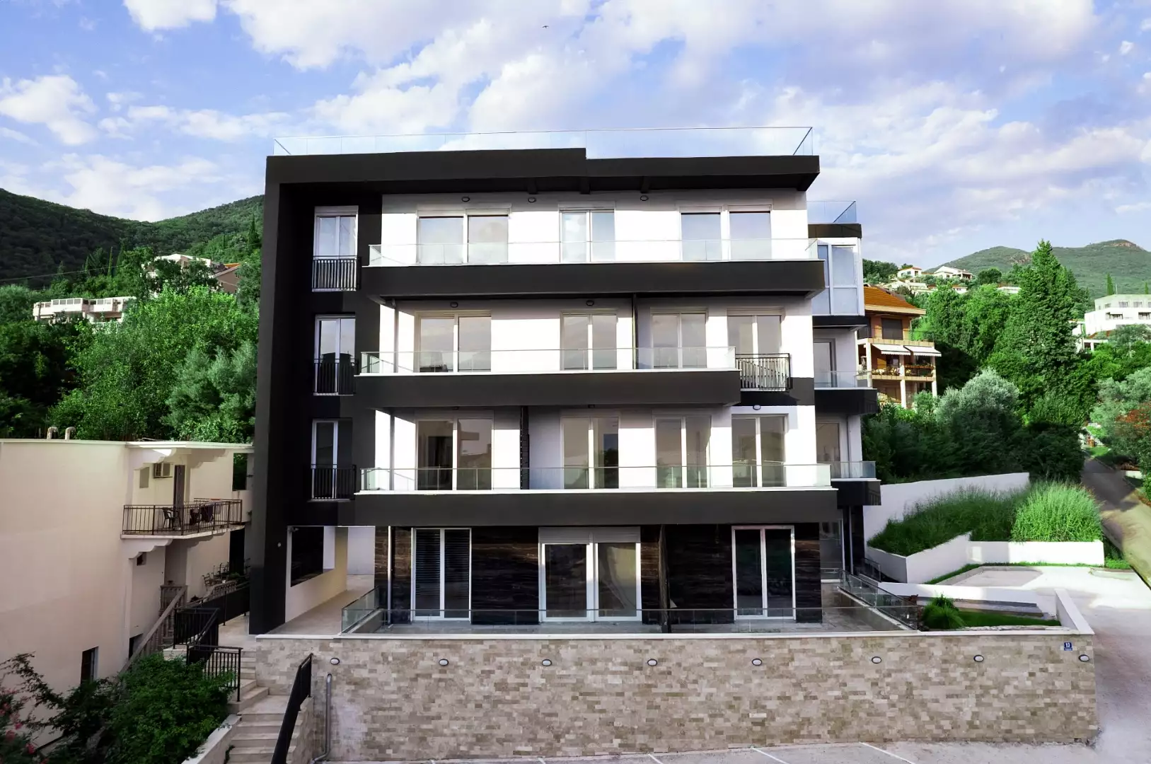 Flat 43m² in Montenegro, Tivat. Priced at 163400€ rent photo-7