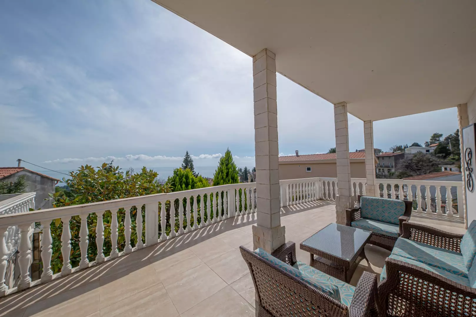 House 250m² in Montenegro, Sutomore. Priced at 345000€ rent photo-9
