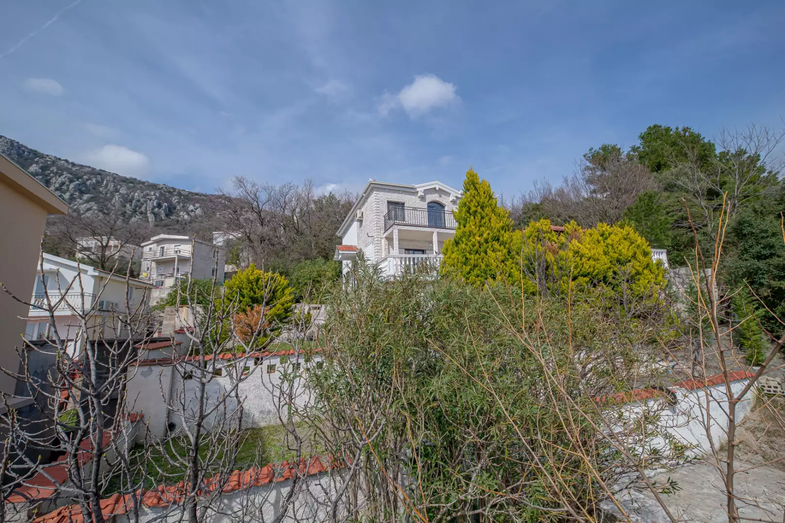 House 250m² in Montenegro, Sutomore. Priced at 345000€ rent photo-22