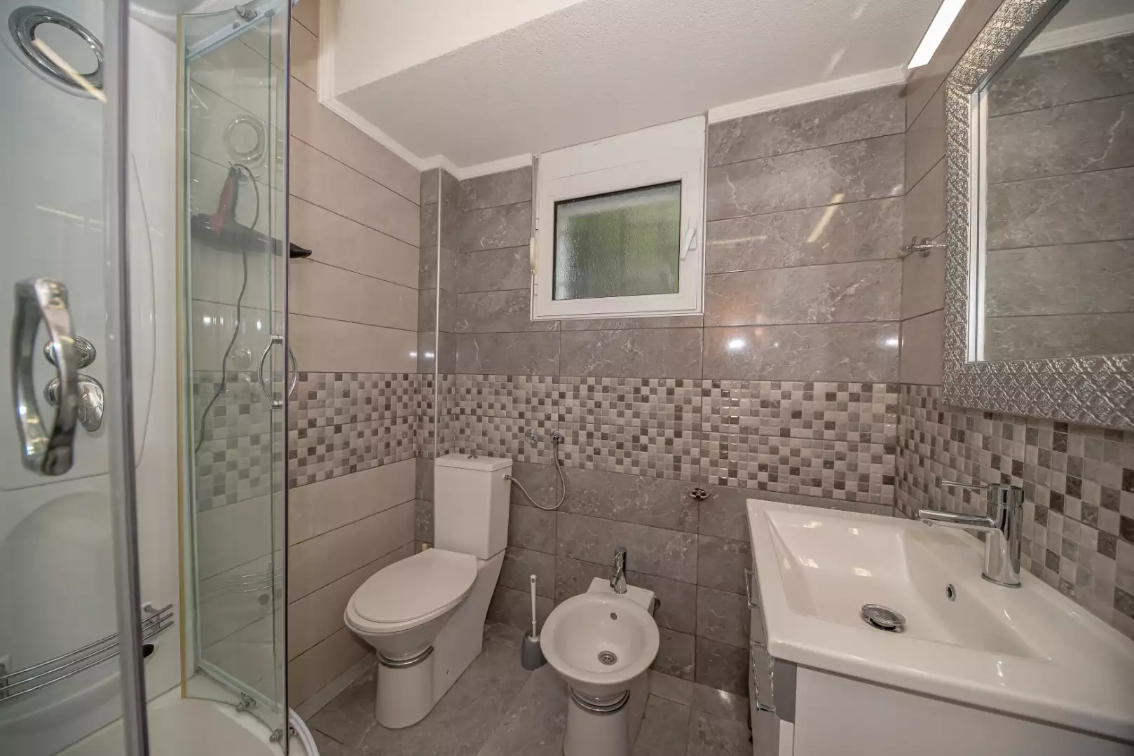 House 250m² in Montenegro, Sutomore. Priced at 345000€ rent photo-38