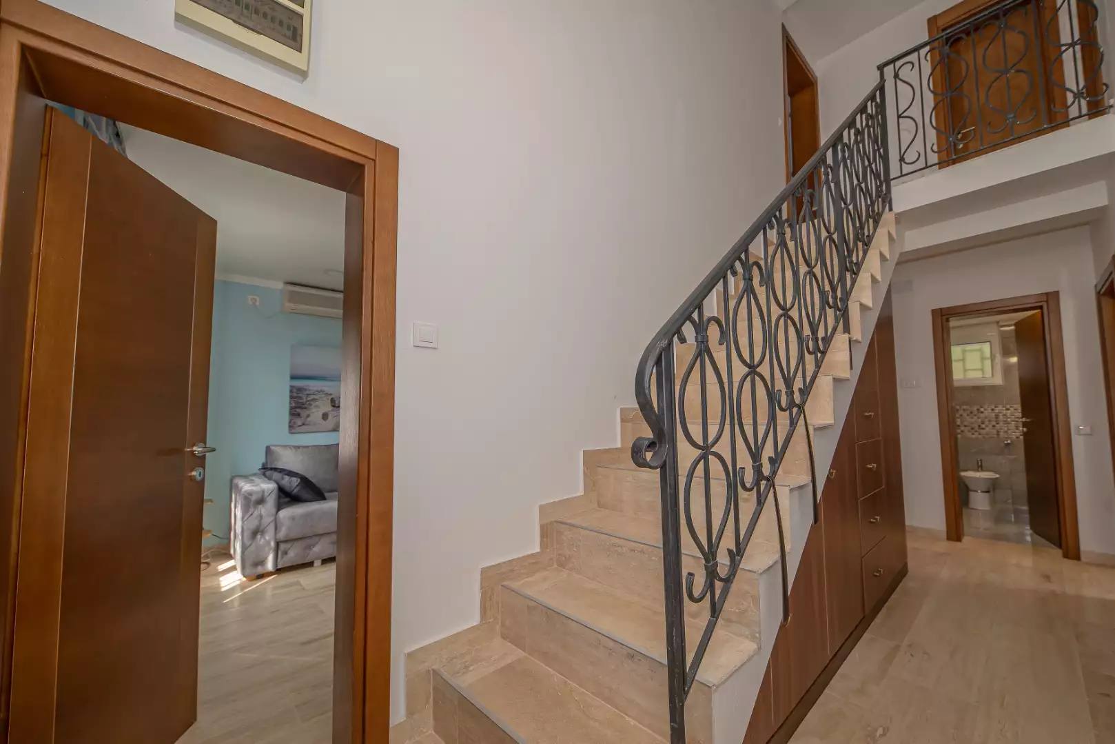 House 250m² in Montenegro, Sutomore. Priced at 345000€ rent photo-47