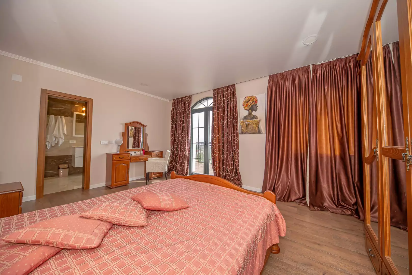 House 250m² in Montenegro, Sutomore. Priced at 345000€ rent photo-61