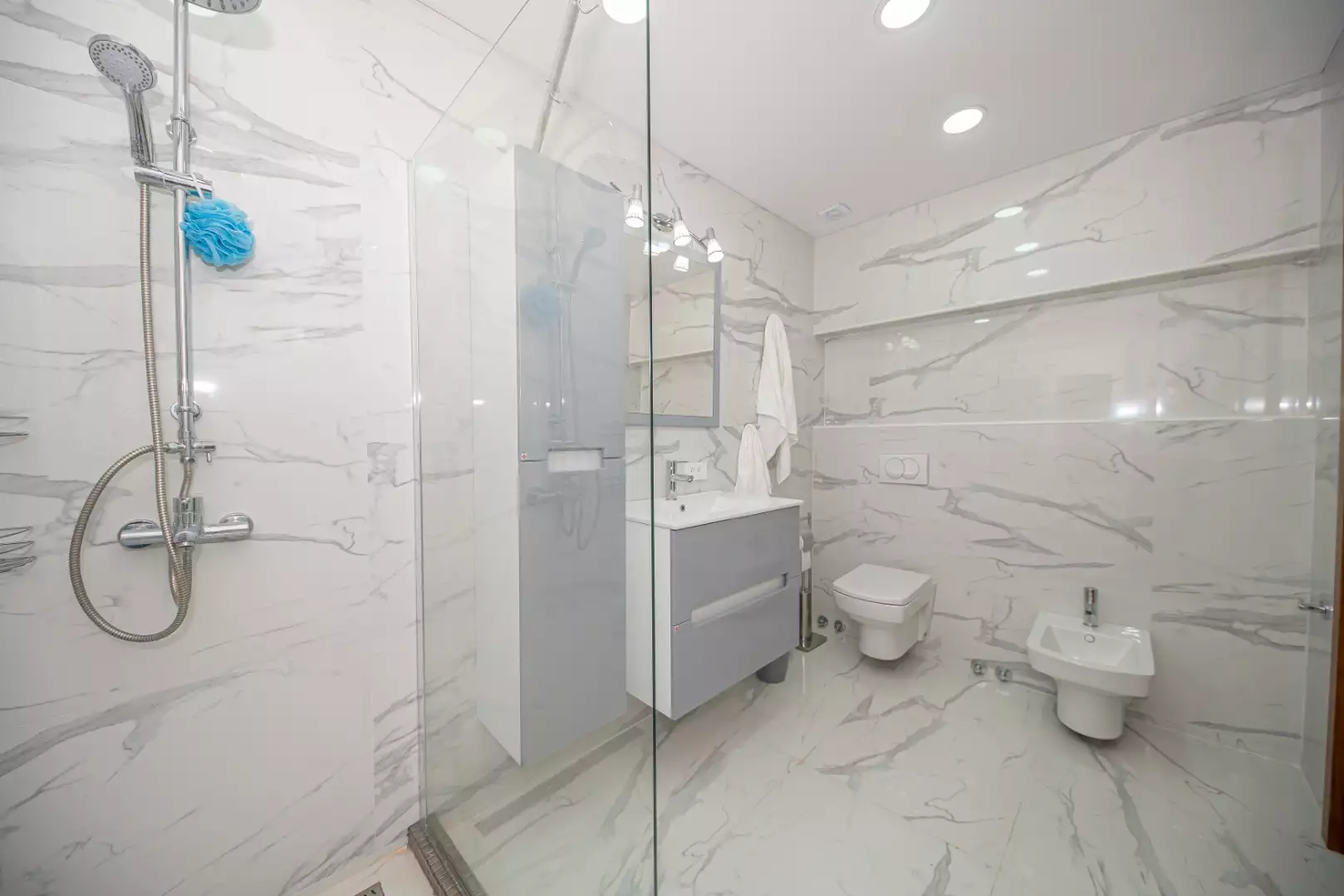 House 250m² in Montenegro, Sutomore. Priced at 345000€ rent photo-73