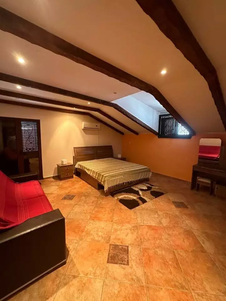 House 272m² in Montenegro, Stoliv. Priced at 569000€ rent photo-7